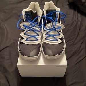 Nike kyrie 5 size 13 mens!